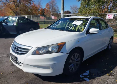 2011 Honda Accord 2.4 Ex-L from USA, damaged, VIN 1HGCP2F83BA078823